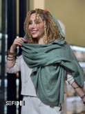 شال نخی منگوله دار