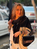 شال نخی منگوله دار