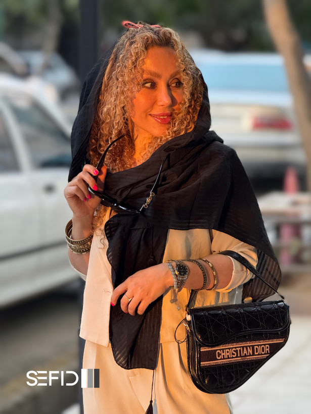 شال نخی منگوله دار